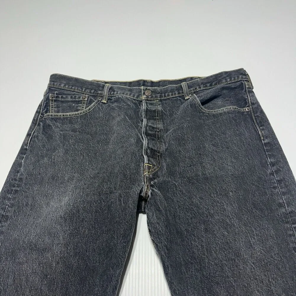 Levis 501 Mens Jeans Black Size 42x32 Measured 38x29 Straight Button Fly